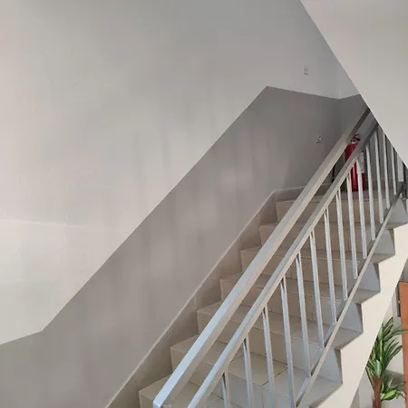 ベッド・アンド・ブレックファスト Leptirica