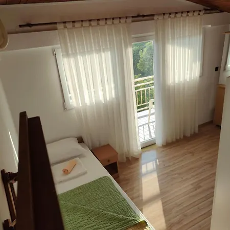 ベッド・アンド・ブレックファスト Leptirica Čitluk