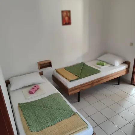 Leptirica ベッド・アンド・ブレックファスト Čitluk